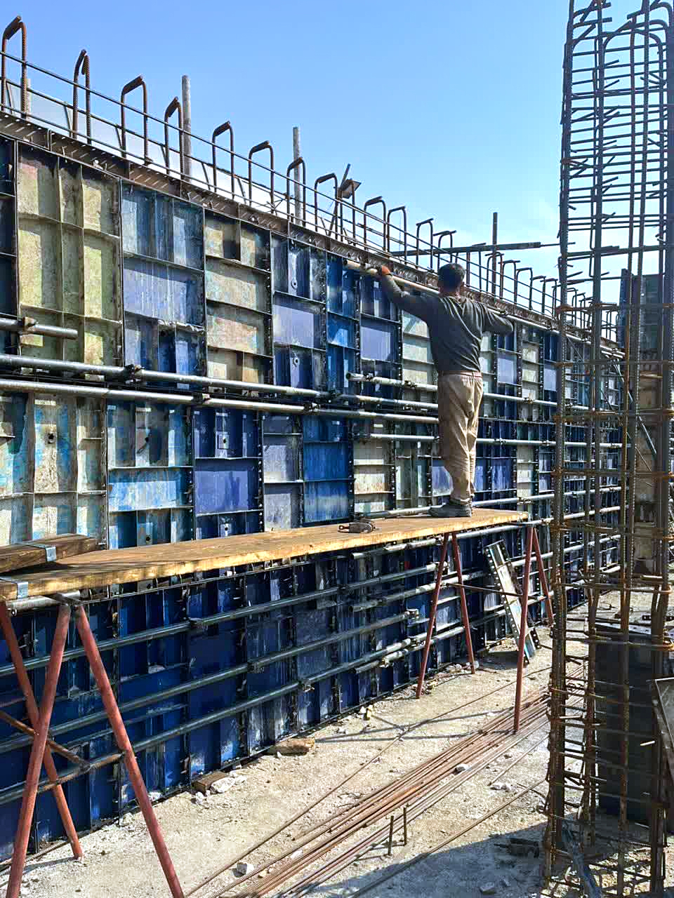 احداث مجموعه ورزشی قمر بنی هاشم - 2