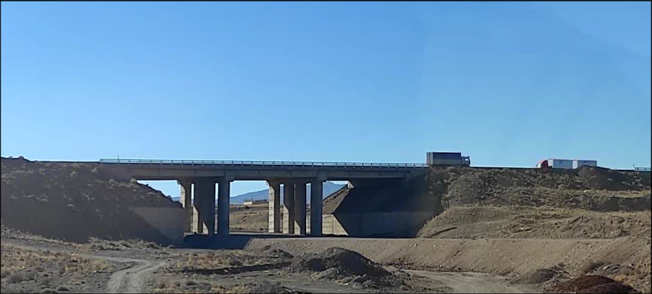 خیابان سازی و اجرای شبکه فاضلاب خیابان های شهرک صنعتی سلفچگان قم - 2